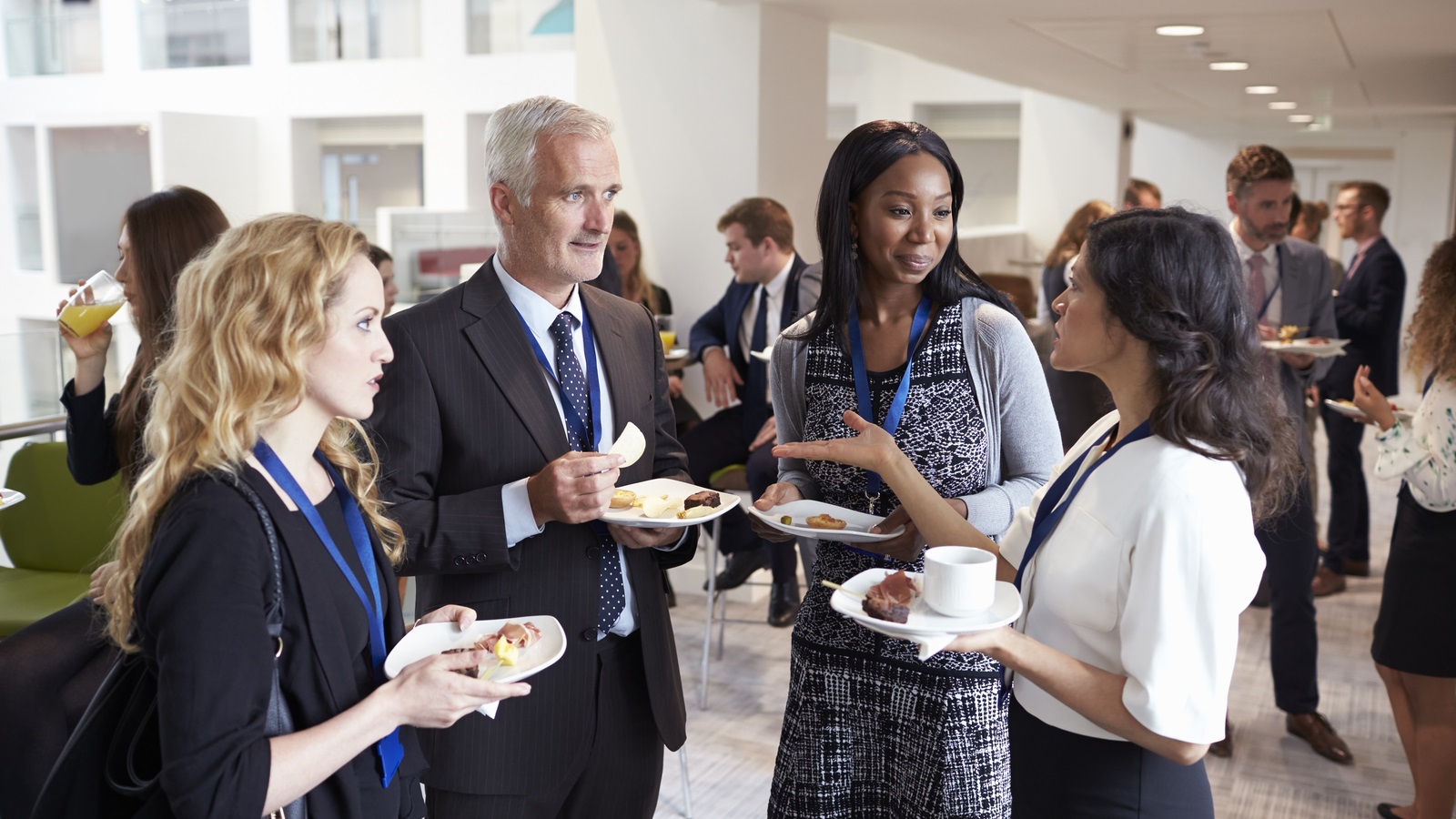 What Today’s Millennials in the Workplace Can Learn From Boomers About Networking